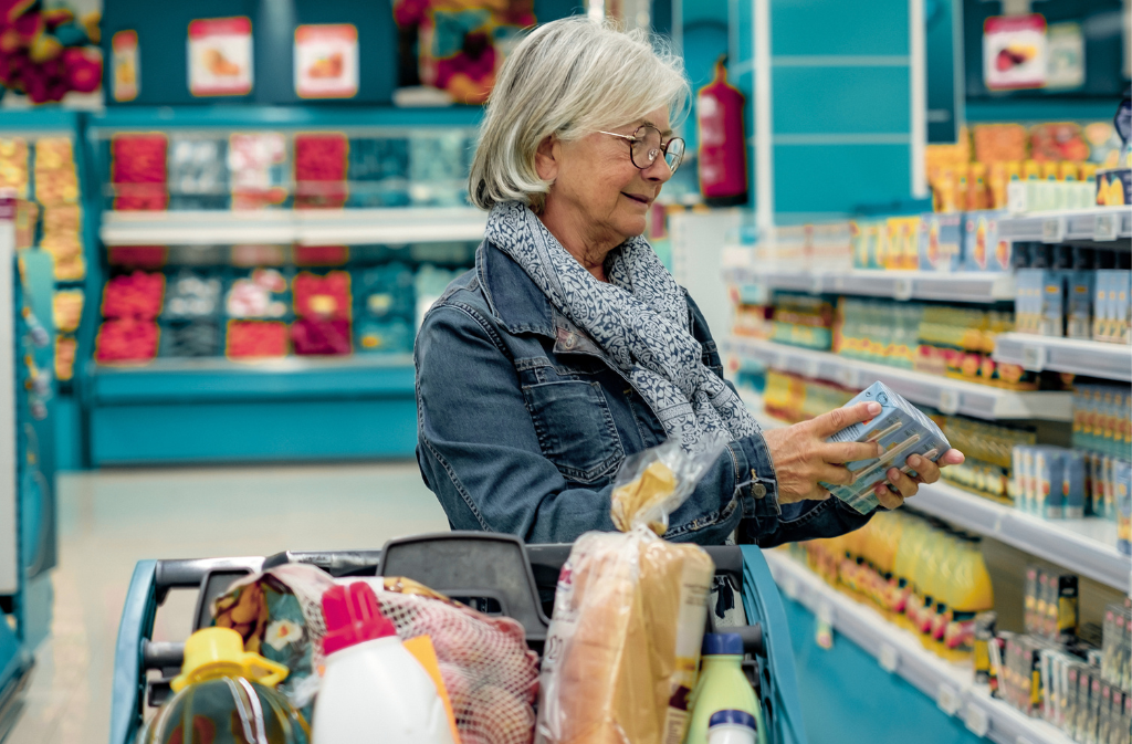 Grocery Shopping Image (1024 x 673 px)